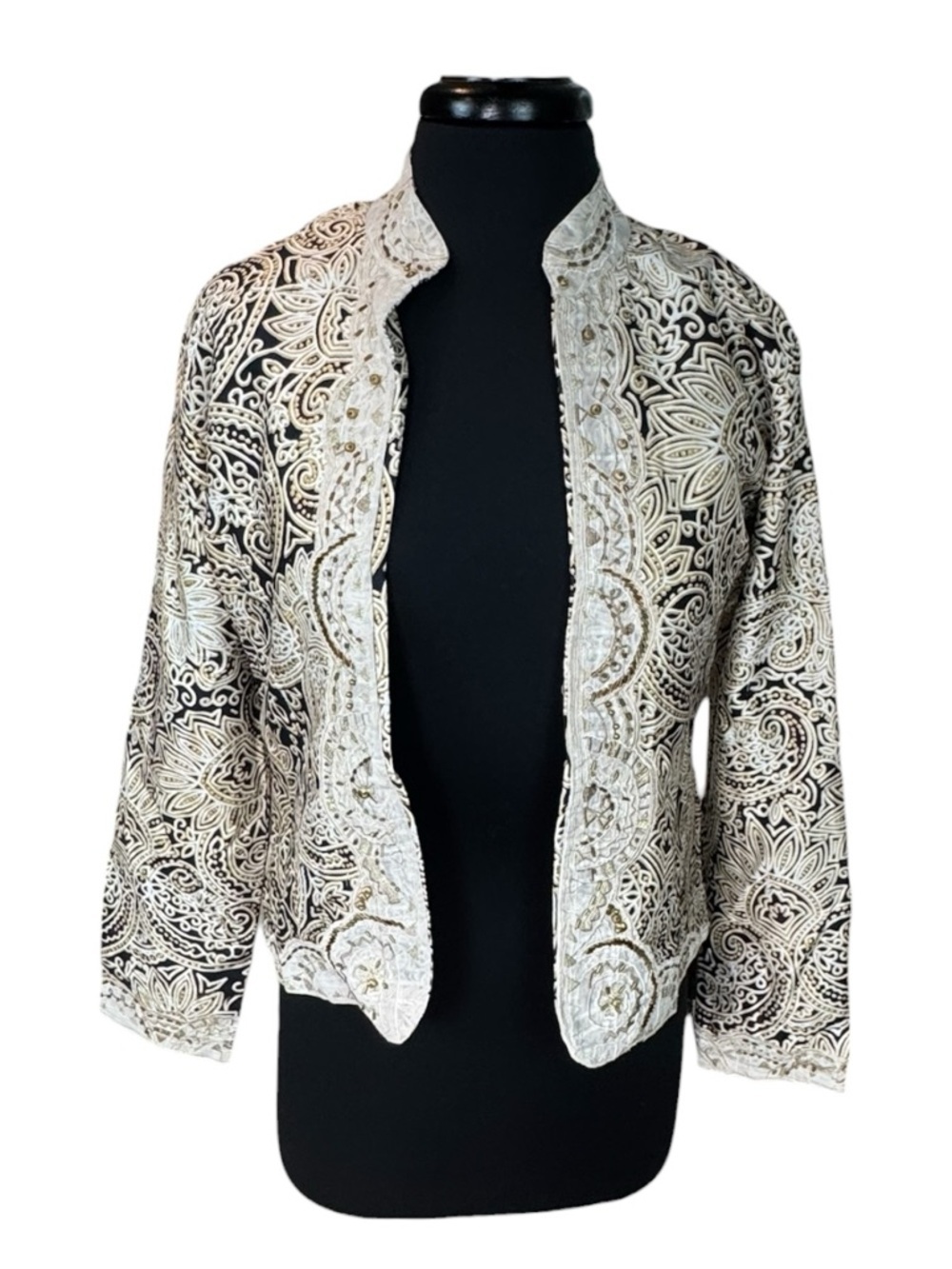Chico’s Silk Embellished Paisley Open Front Blazer Size 0 / US Size Small EUC